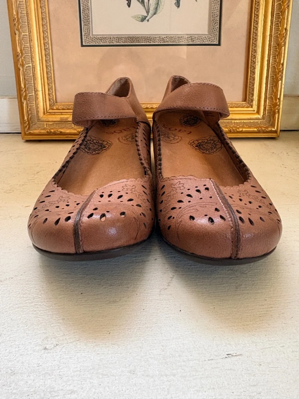 Taos Footwear Shoes Tango Mary Jane Wedge Brown Leather size 7 laser cut comfort